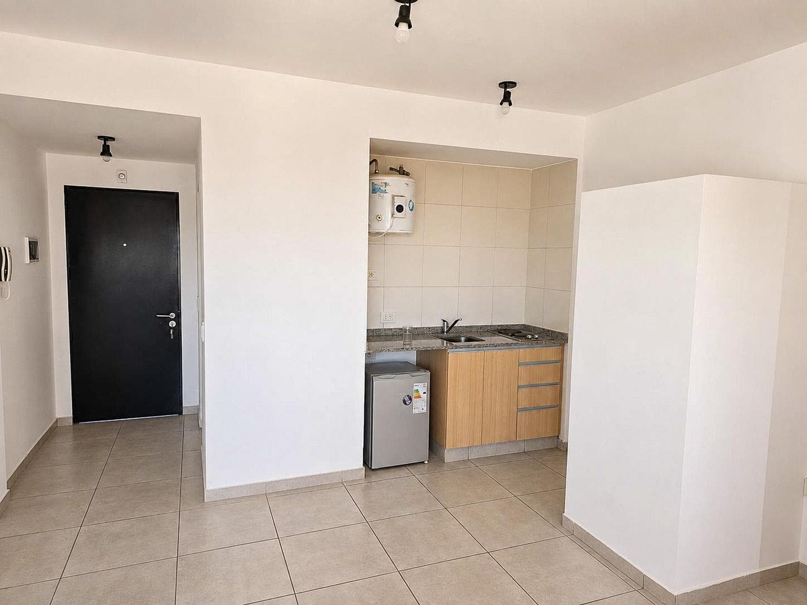 Studio Apartment for Sale in Downtown Escobar, Eligible for Financing, with a Balcony