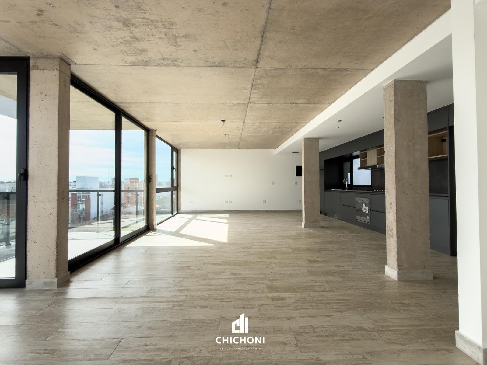 For Sale - 4-room apartment (entire unit) - Chauvin Neighborhood - Brand-new