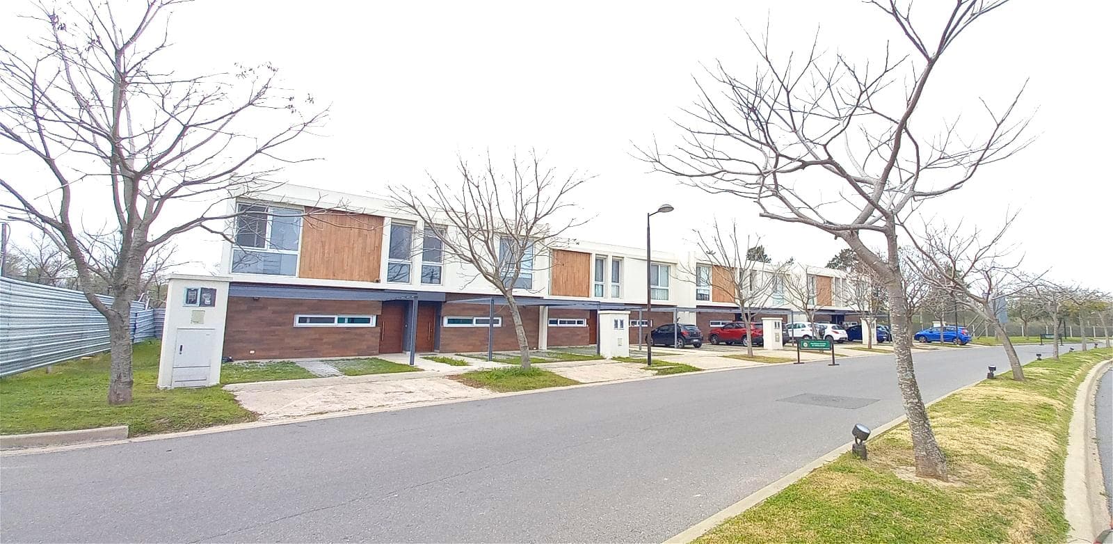 3-bedroom, 4-room duplex apartment for rent with a garden in Nordelta
