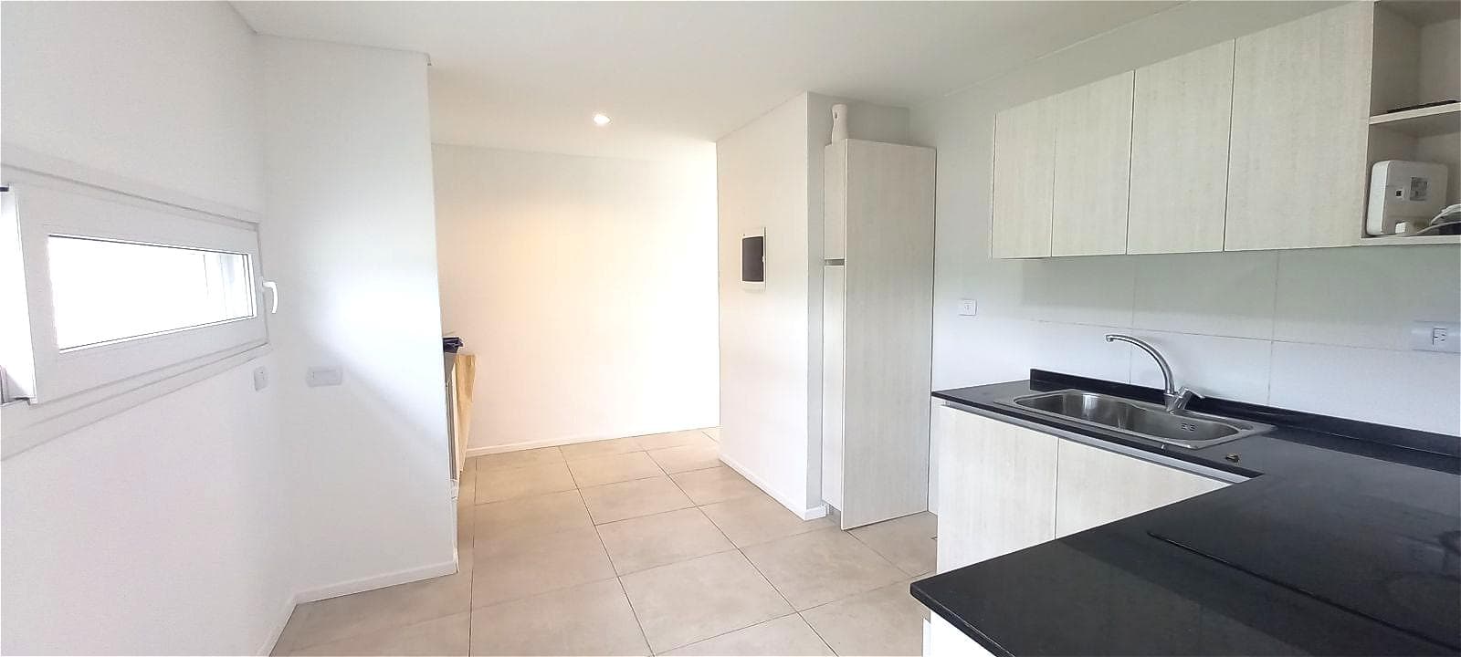 3-bedroom, 4-room duplex apartment for rent with a garden in Nordelta