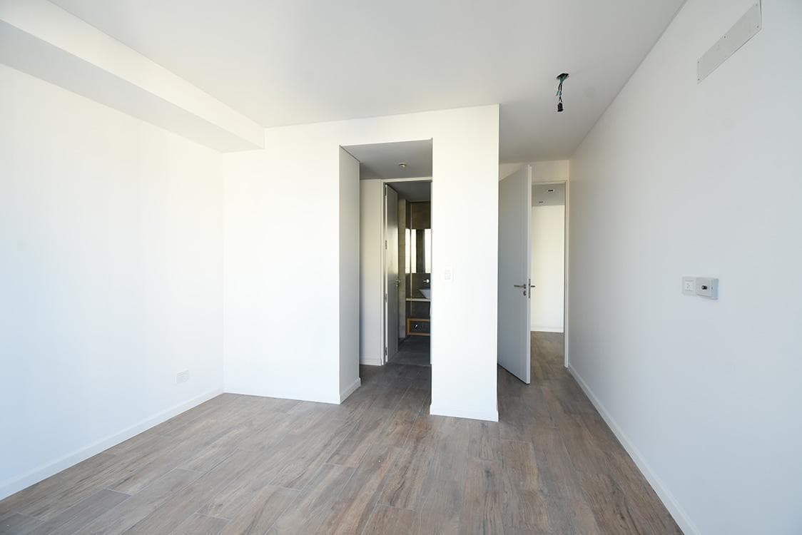 4-room duplex apartment for sale. Private terrace. Villa del Parque