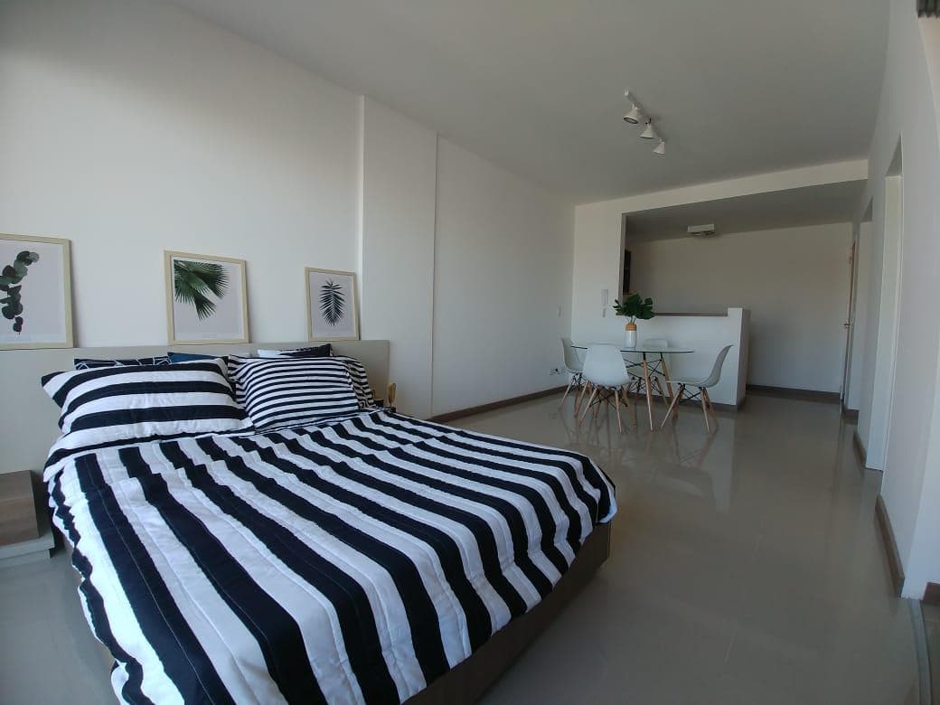 STUDIO APARTMENT/OFFICE FOR SALE WITH BALCONY OVERLOOKING JB JUSTO Y VERA—SUITABLE FOR PROFESSIONAL USE