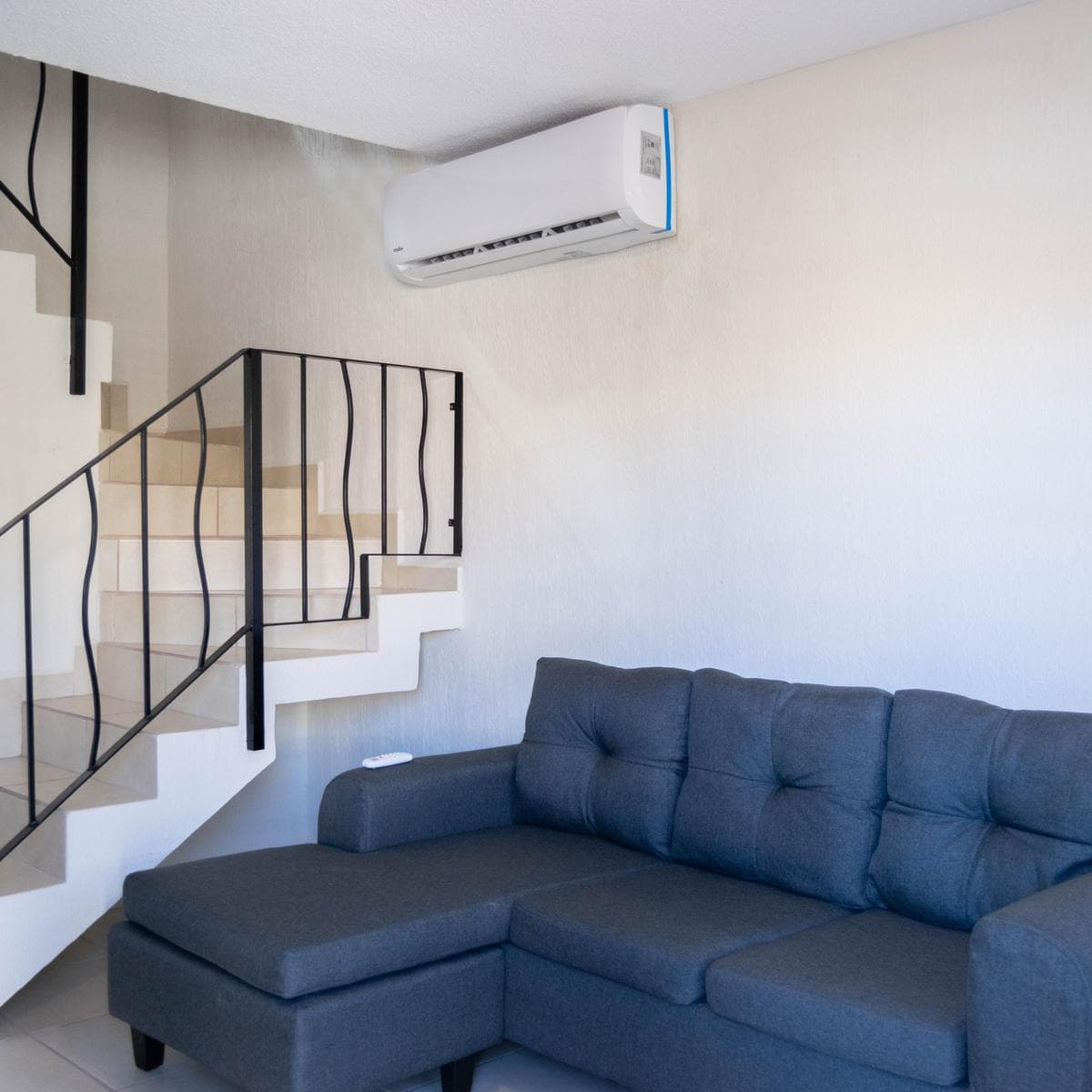 Two-story house for rent in Stanza Torralba.