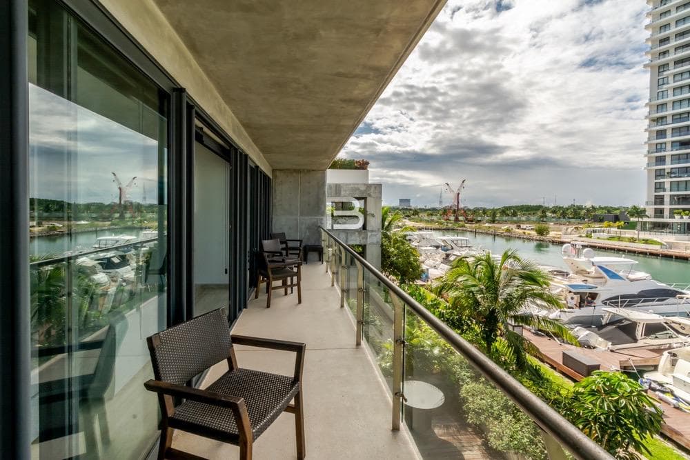 Marina Condos: Fully Furnished Apartment for Rent