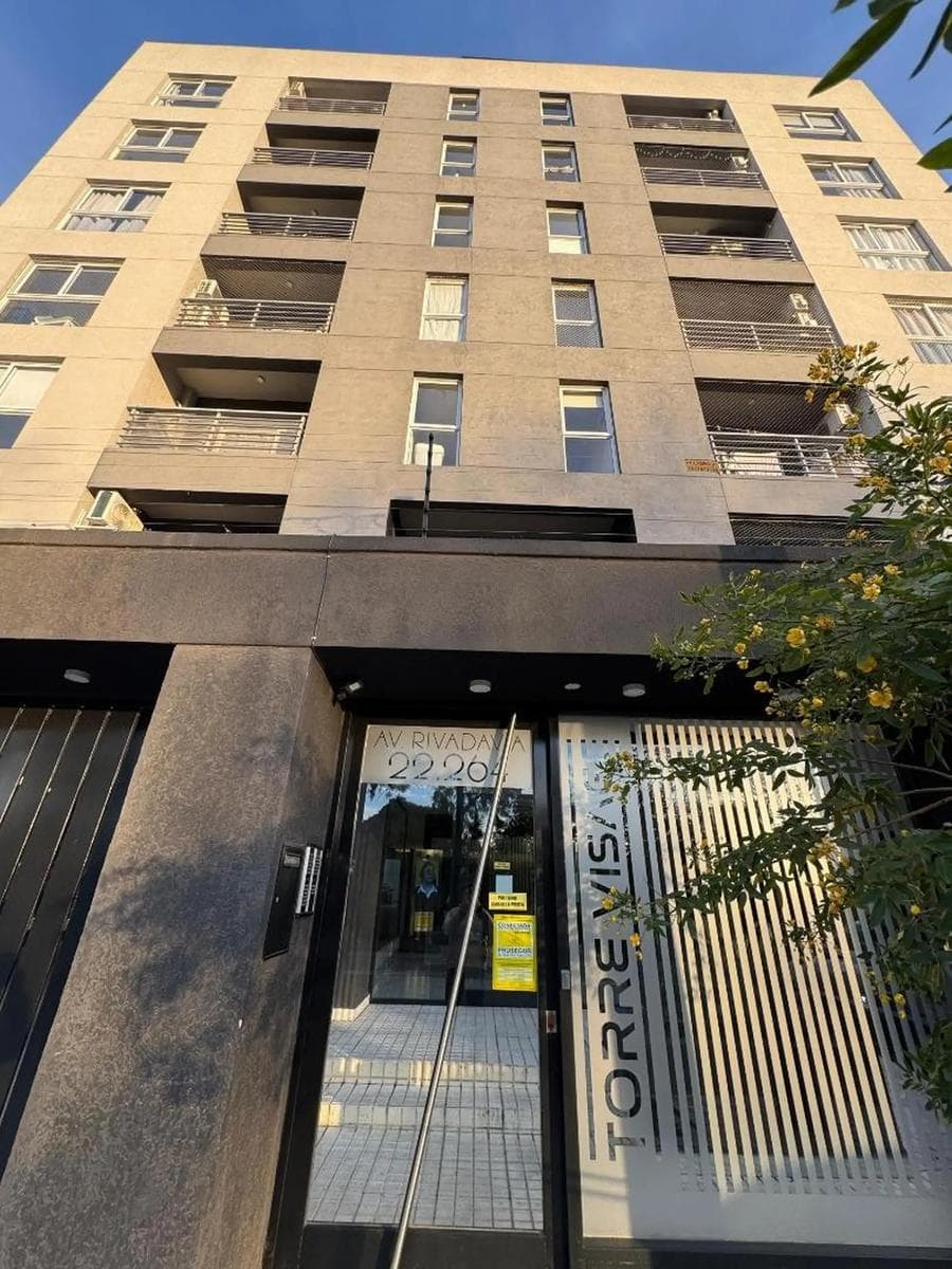 Departamento MONOAMBIENTE CON BALCÓN Y COCHERA EN TORRES VISAGE, ITUZAINGÓ SUR! APTO PROFESIONAL