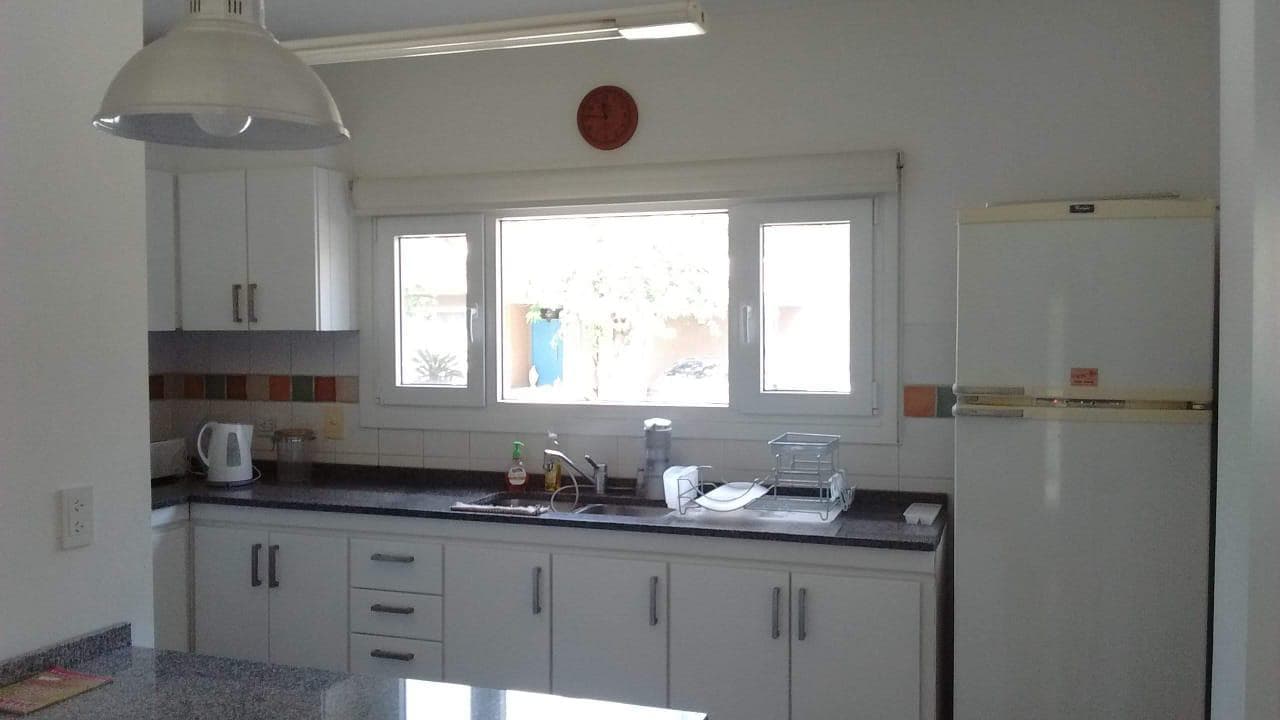 House for short-term rent in January 2027, Galapagos Neighborhood, 3 bedrooms, pool