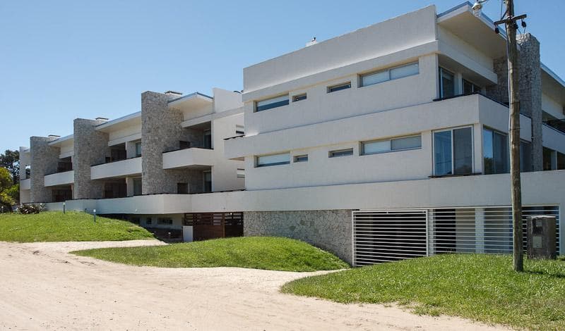 Apartment with amenities and services.