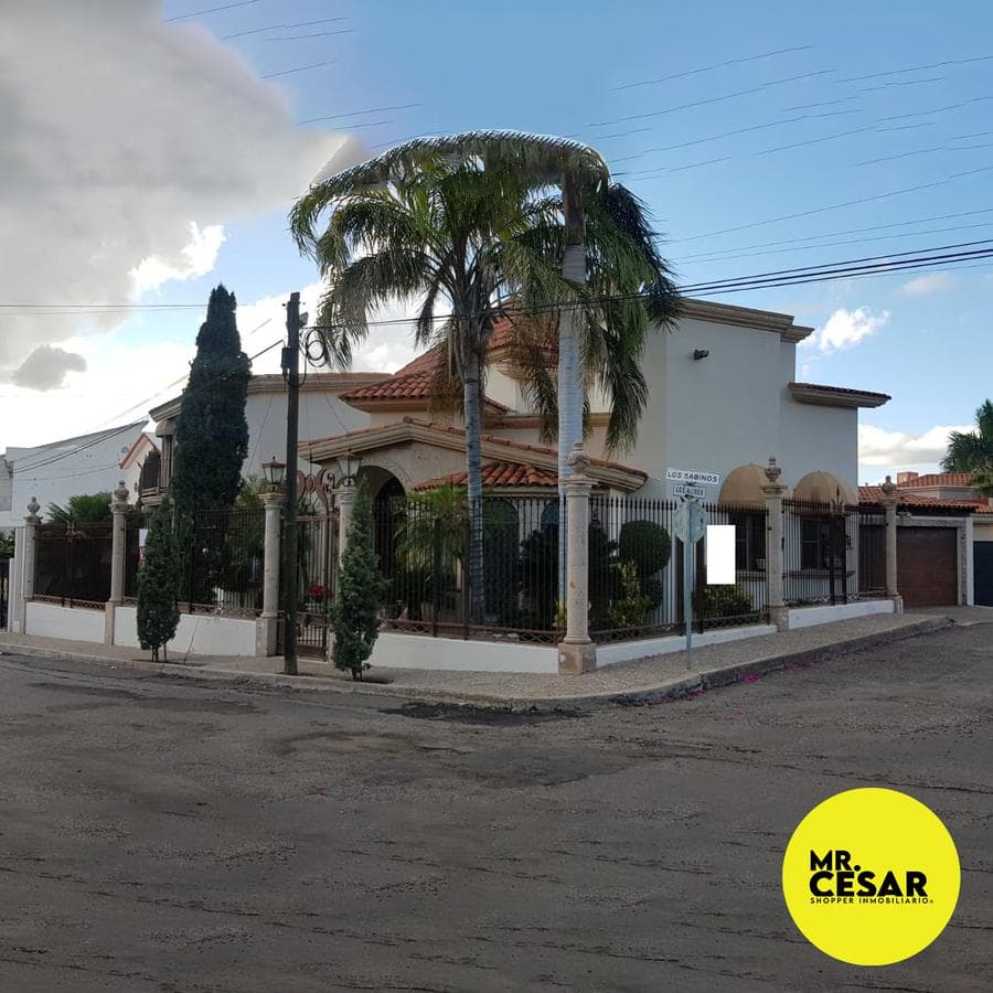 House for Sale in Los Sabinos Residencial Al Norte on Morelos Boulevard