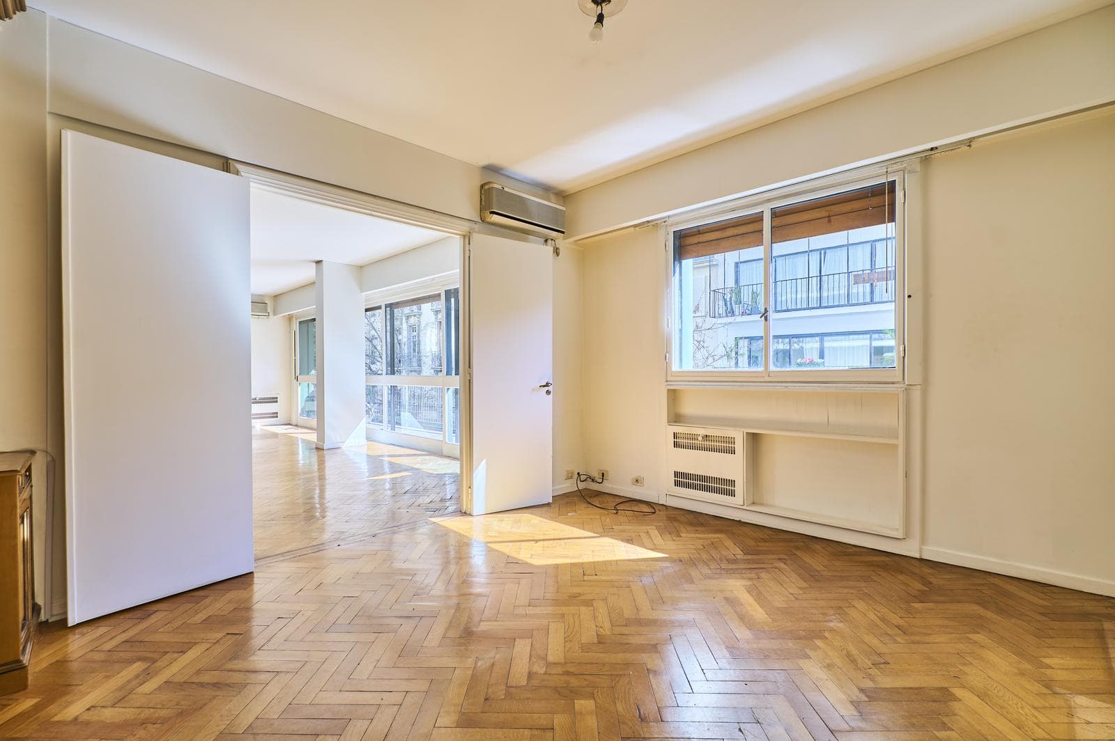 5-Room Apartment for Sale in Recoleta