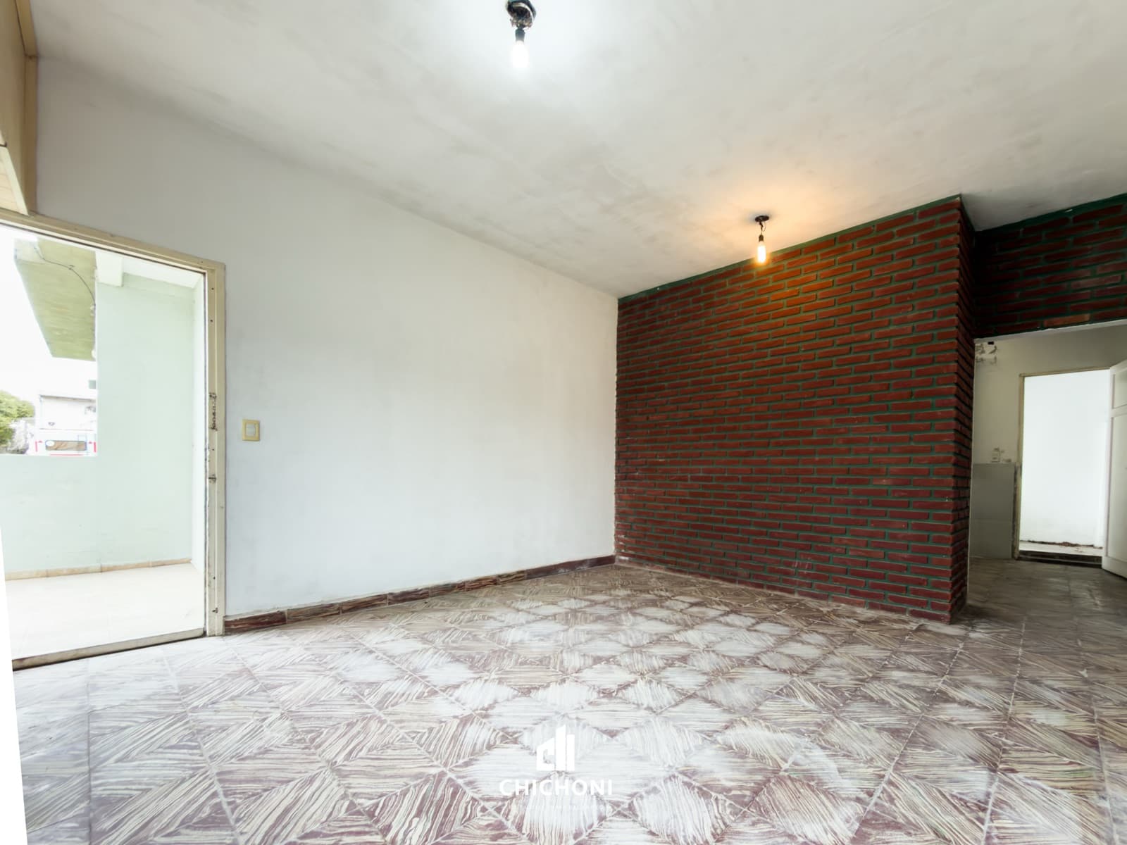 For Sale - 5-Room House or 2 Adjacent Properties - Villa Primera
