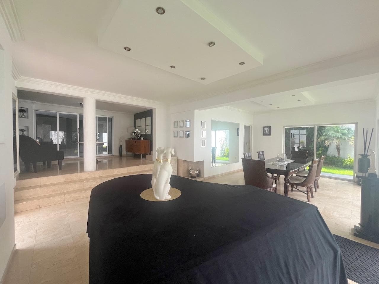 FOR RENT: Modern house in Lomas de Chapultepec