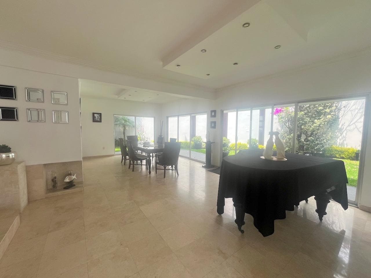 FOR RENT: Modern house in Lomas de Chapultepec