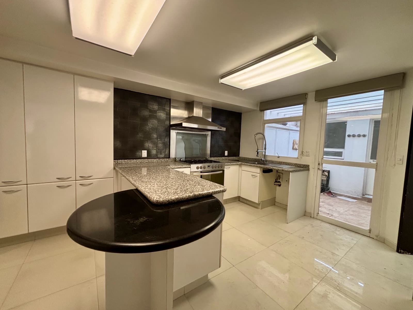 House in a Condominium Complex - Tetelpan