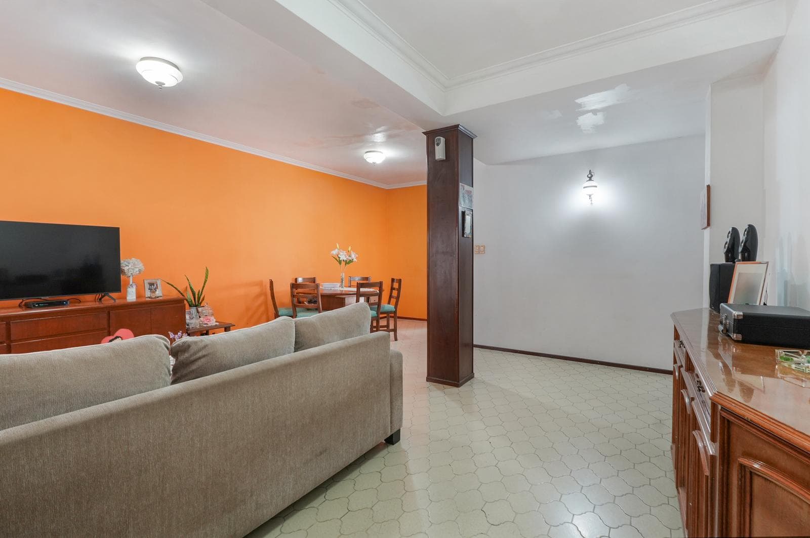 CASA EN VENTA BECCAR, SAN ISIDRO 6 AMBIENTES CON PILETA