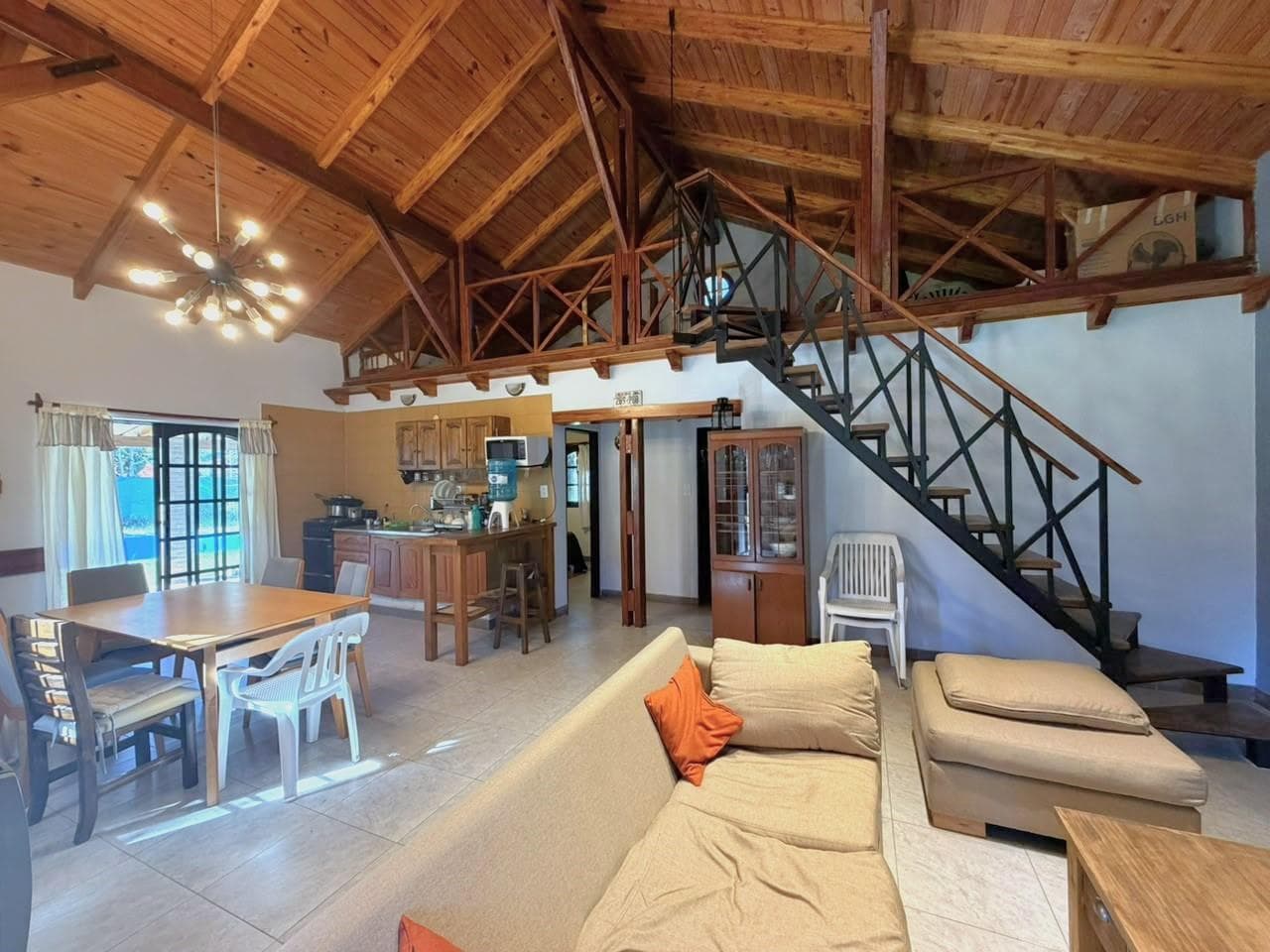 Casa de 2 dormitorios - Funes