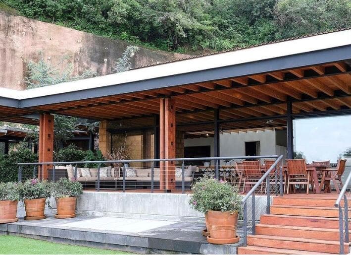 House for Rent with a Beautiful View of Valle de Bravo