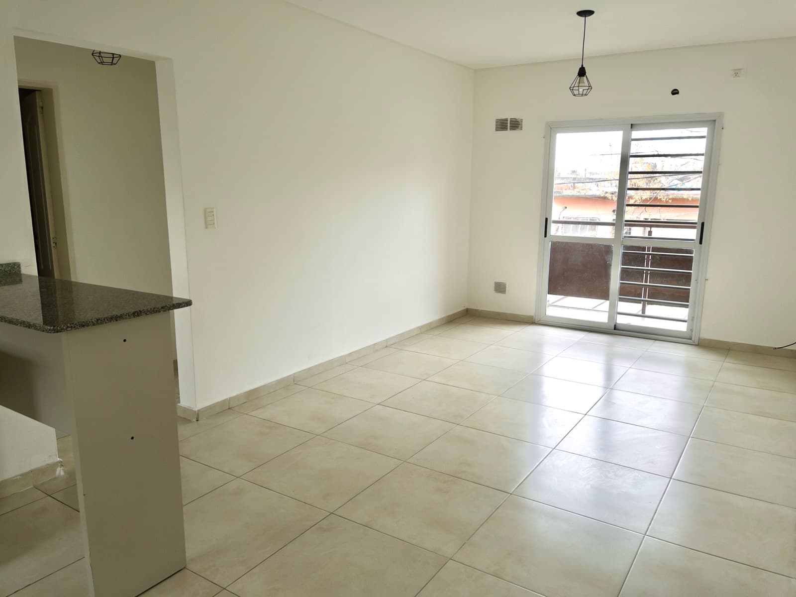 3-room apartment with garage and balcony FOR SALE