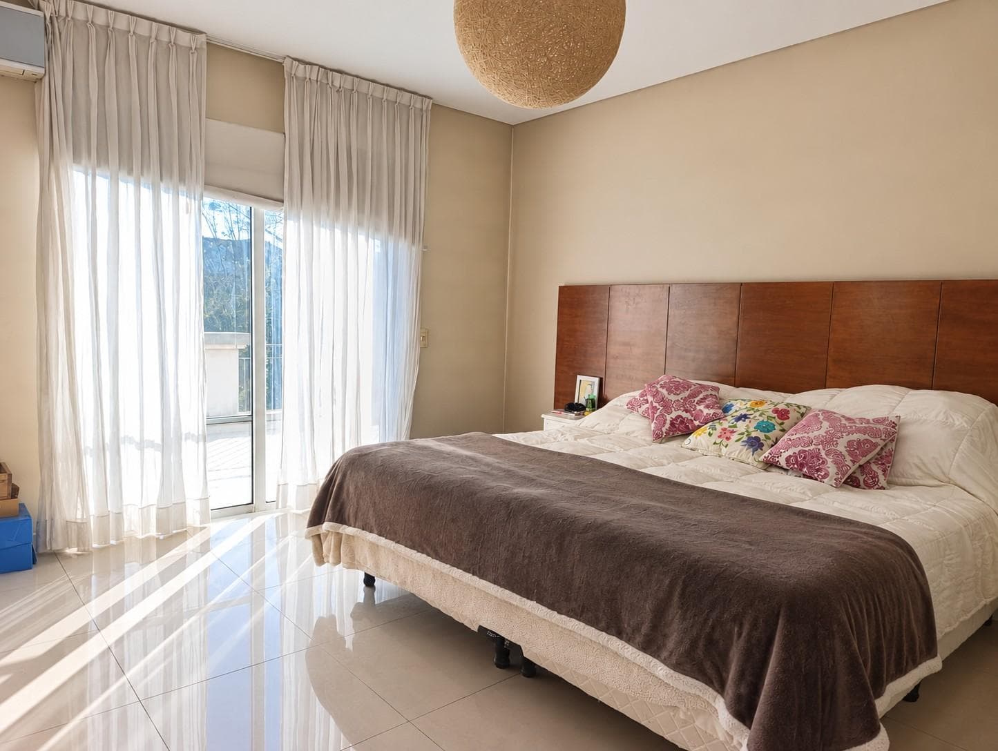 Beautiful and functional house for sale in Septiembre, Escobar