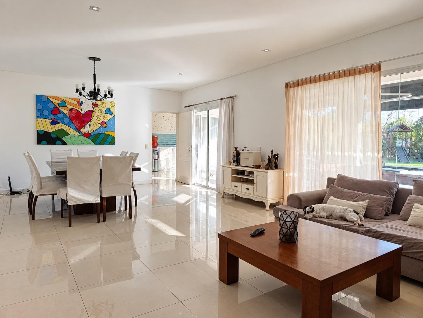 Beautiful and functional house for sale in Septiembre, Escobar