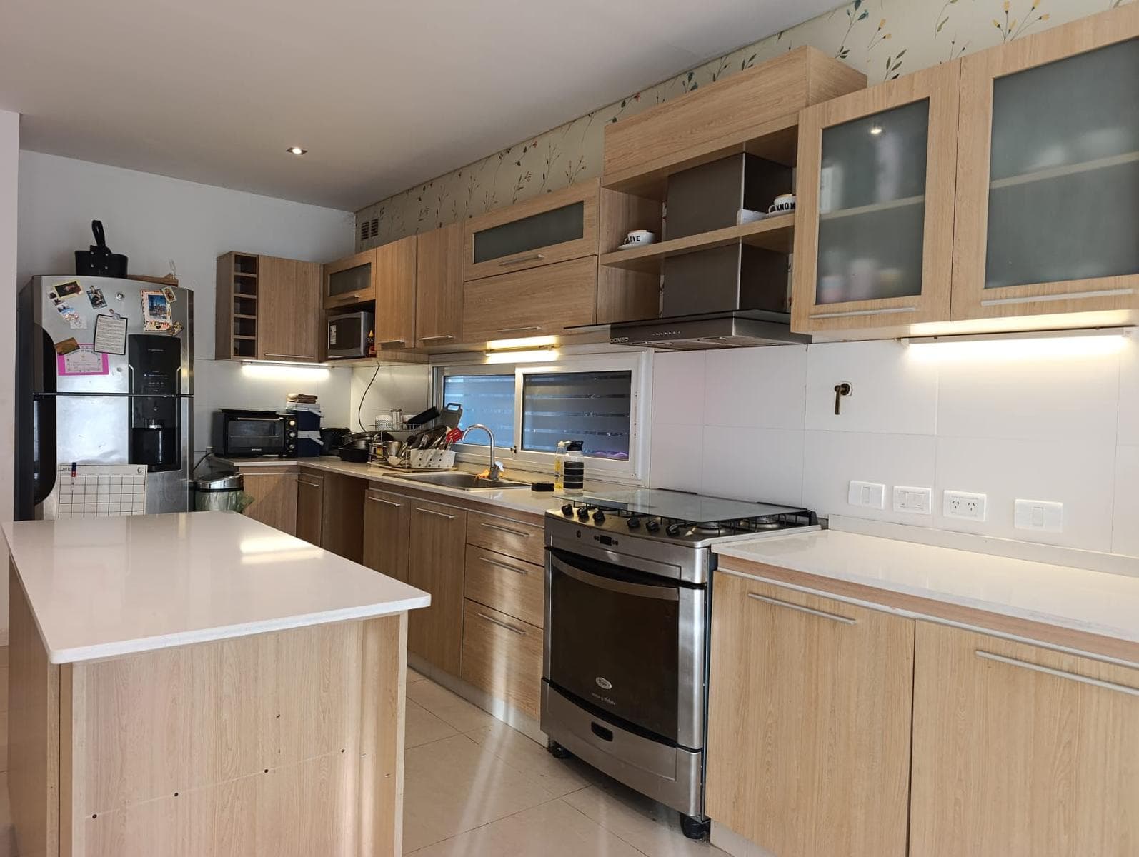 Beautiful and functional house for sale in Septiembre, Escobar