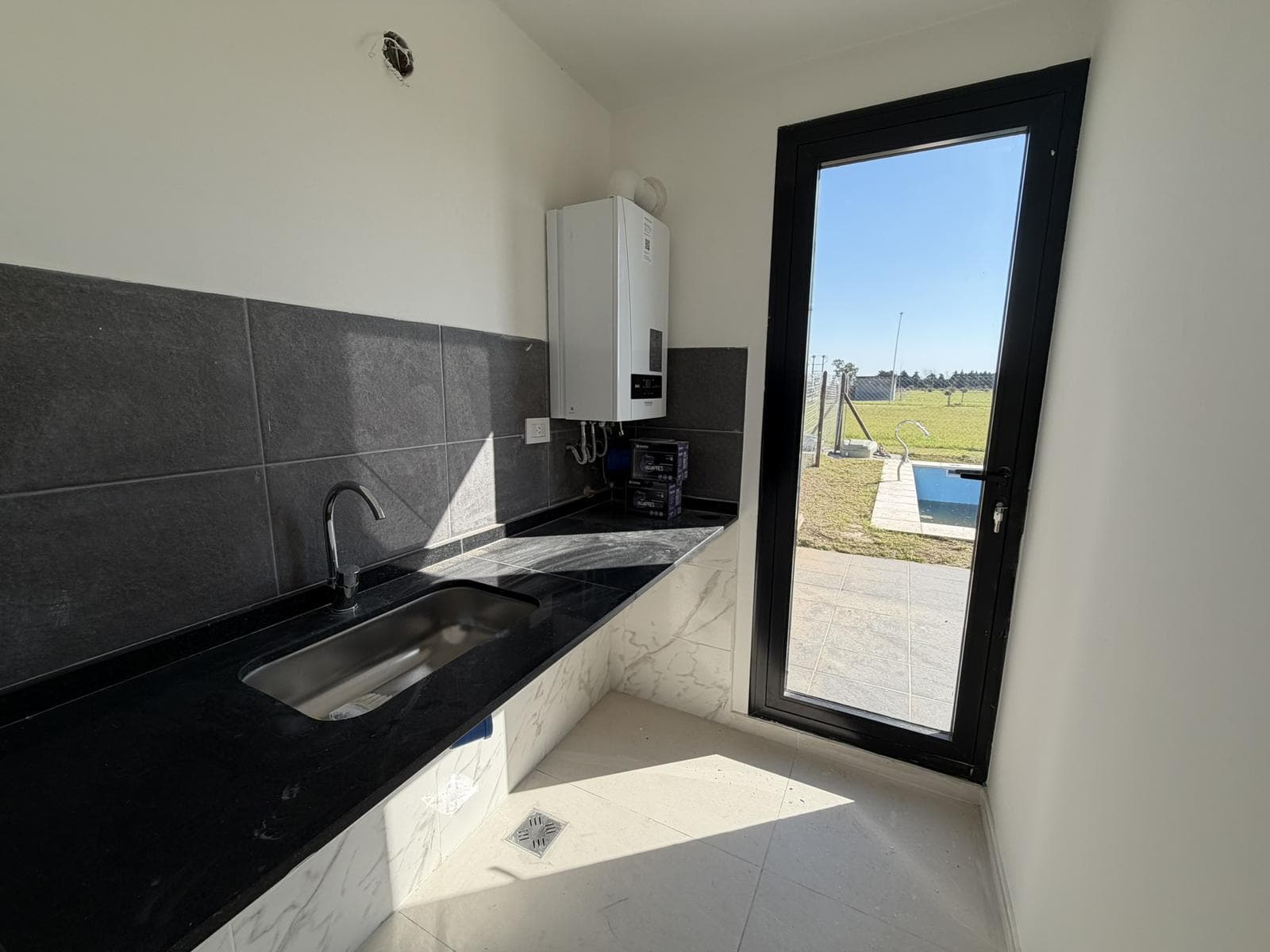FOR SALE: House on the Main Avenue in Ecotierra, Pueblo Esther.
