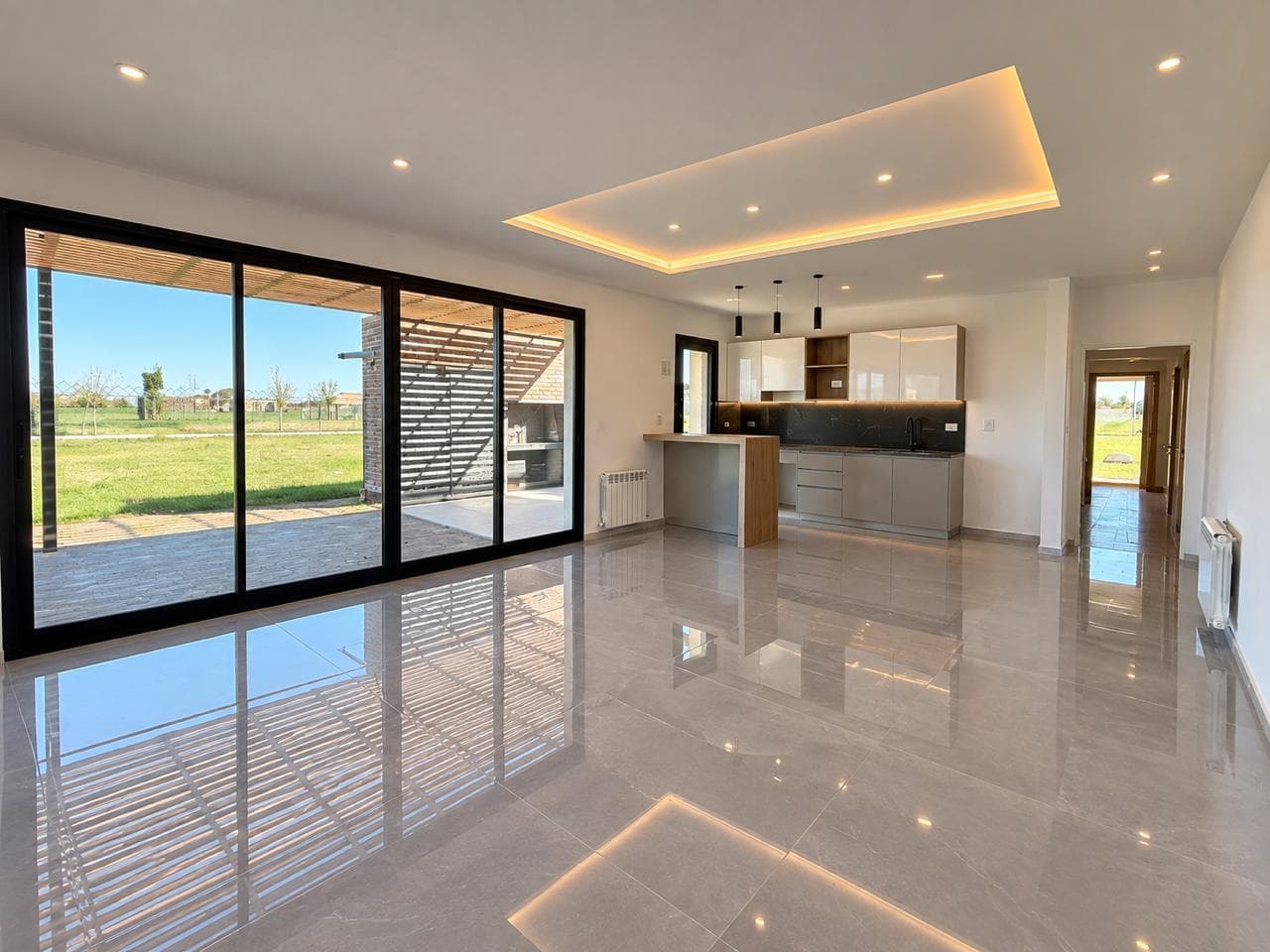 FOR SALE: House on the Main Avenue in Ecotierra, Pueblo Esther.