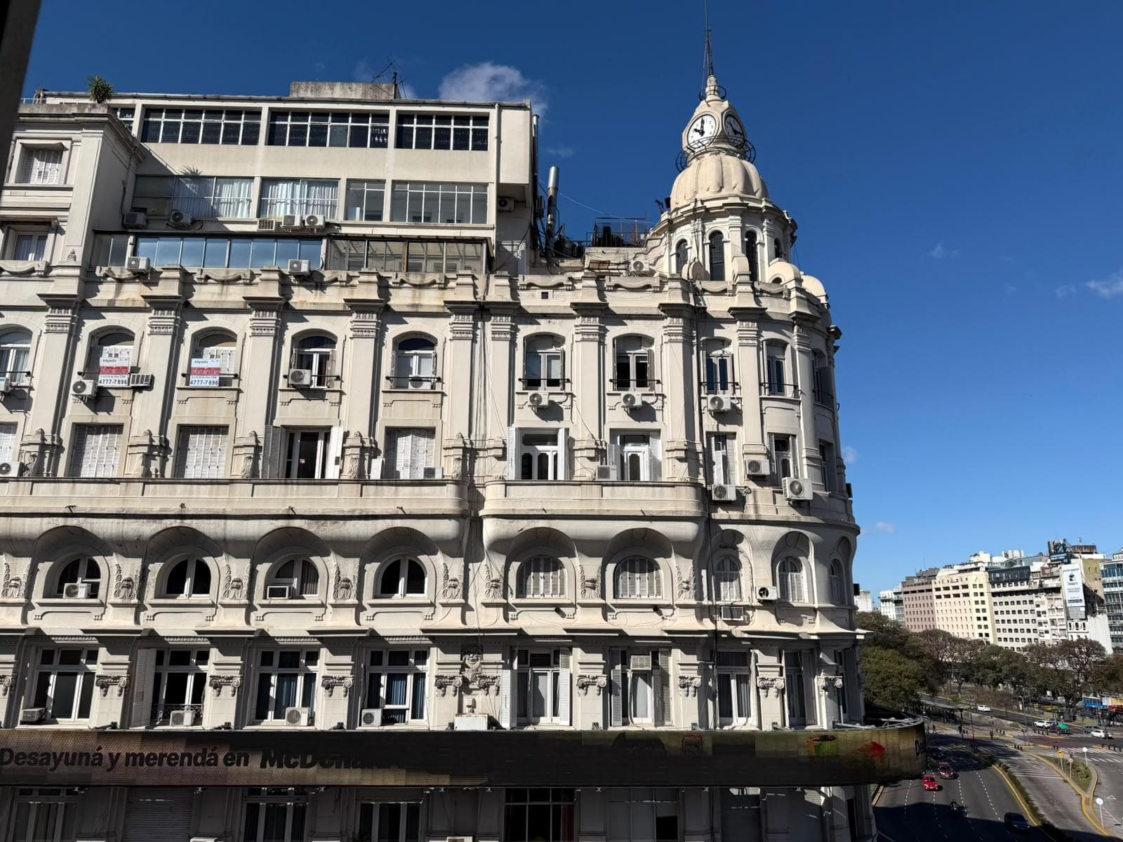 3-room apartment for rent, bright and in an excellent location