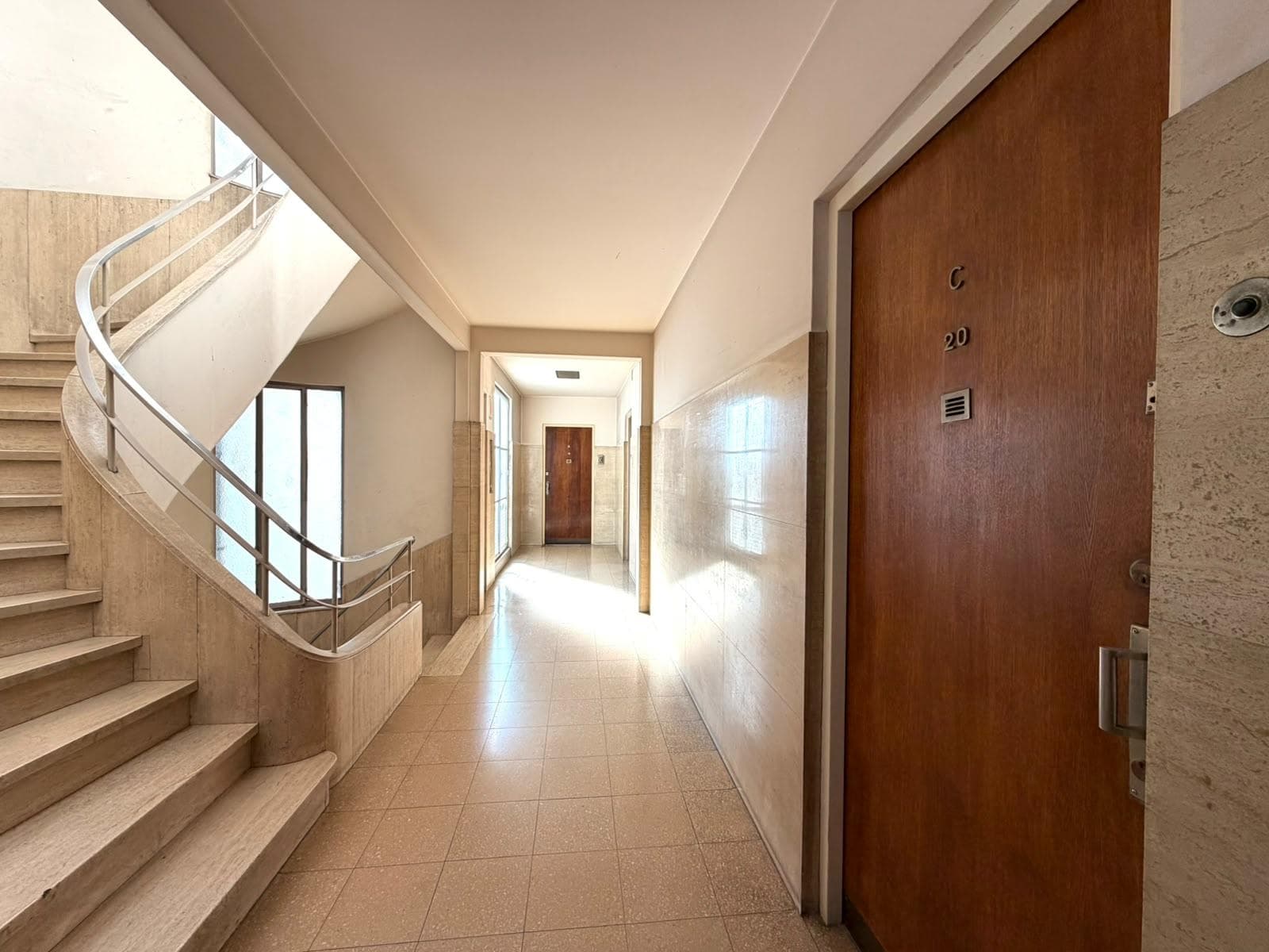 3-room apartment for rent, bright and in an excellent location