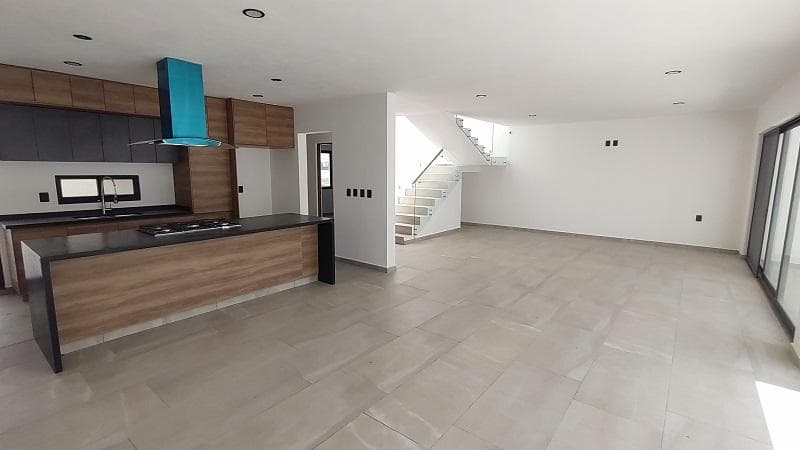House for Sale in Grand Juriquilla | 300 m² Lot, Studio (Fourth Bedroom), and Garden