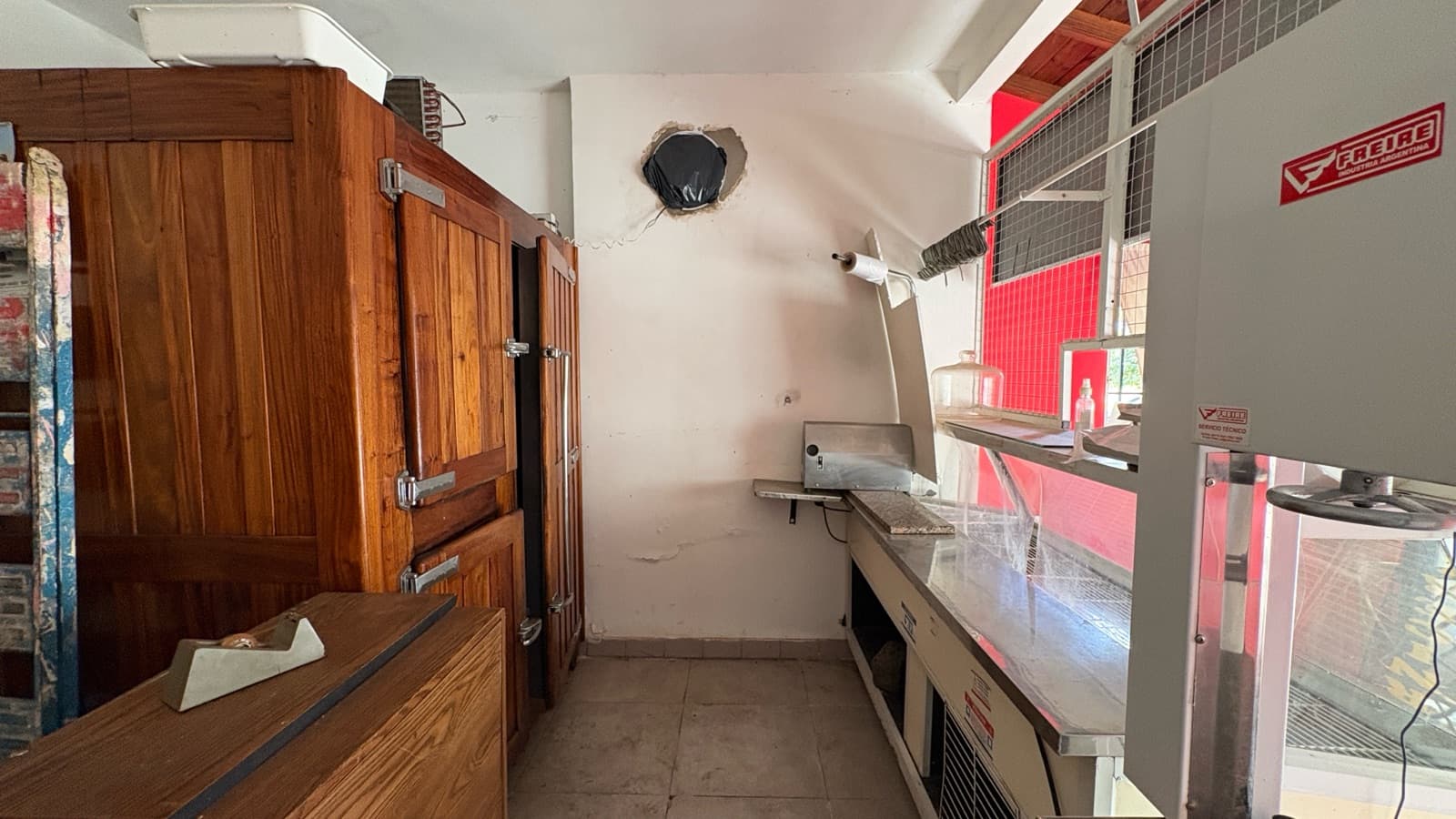 For Sale, House, 3 Rooms, Commercial Space, Financing Available, Garage, Patio, Outdoor Dining Area, Grill, El Palomar