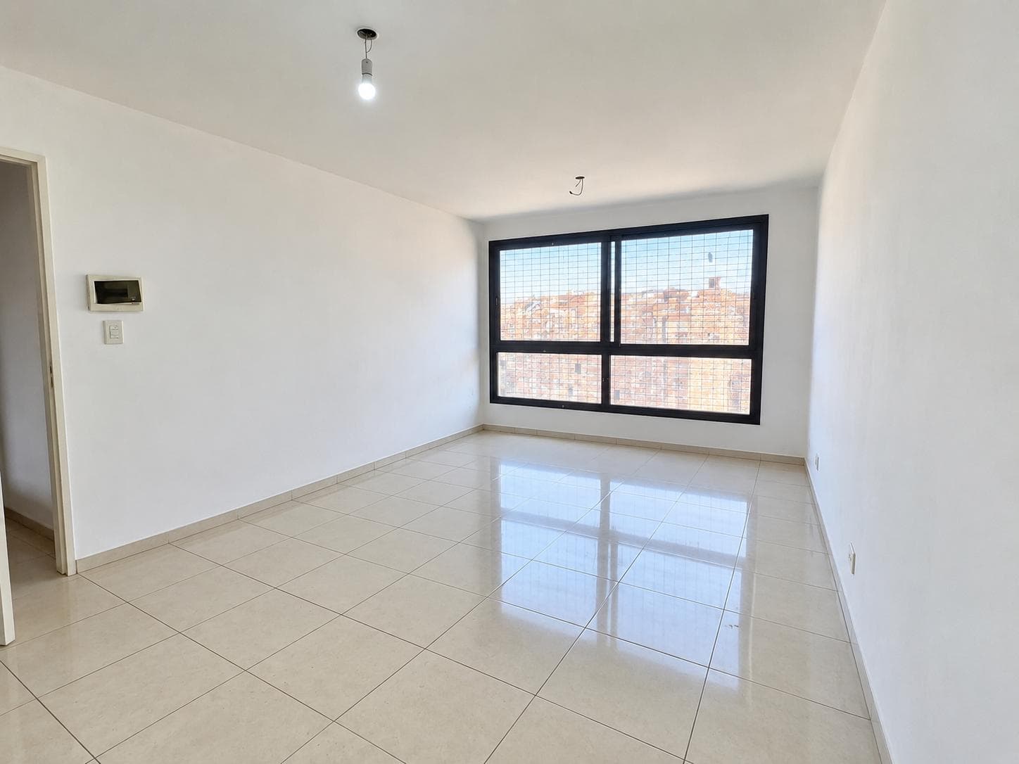 STUDIO APARTMENT FOR SALE, 1100 PTE. ROCA, DOWNTOWN