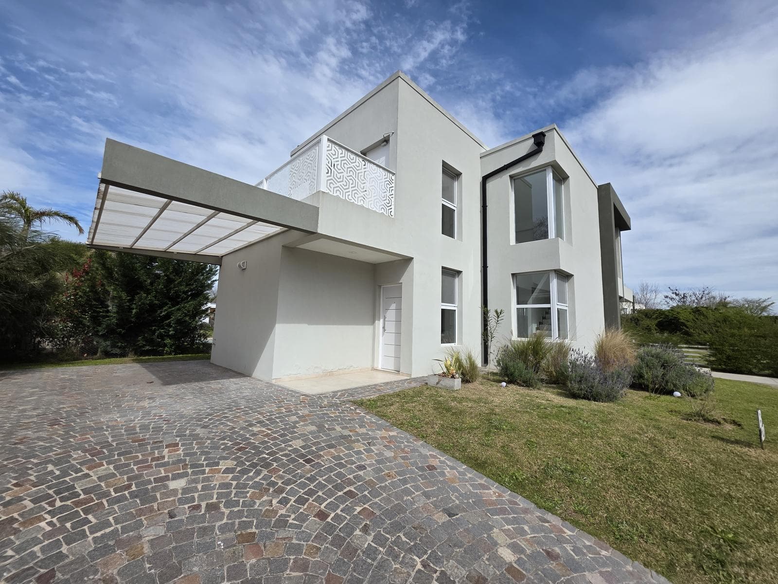 House for Rent in Fincas de Hudson