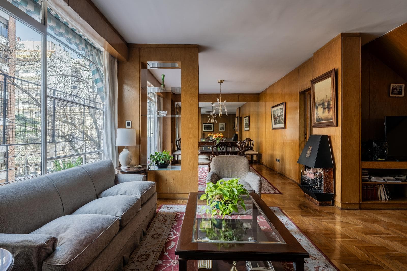 For Sale: Belgrano R, 5-room duplex apartment with 4 bedrooms and a maid's quarters; option for a dedicated parking space