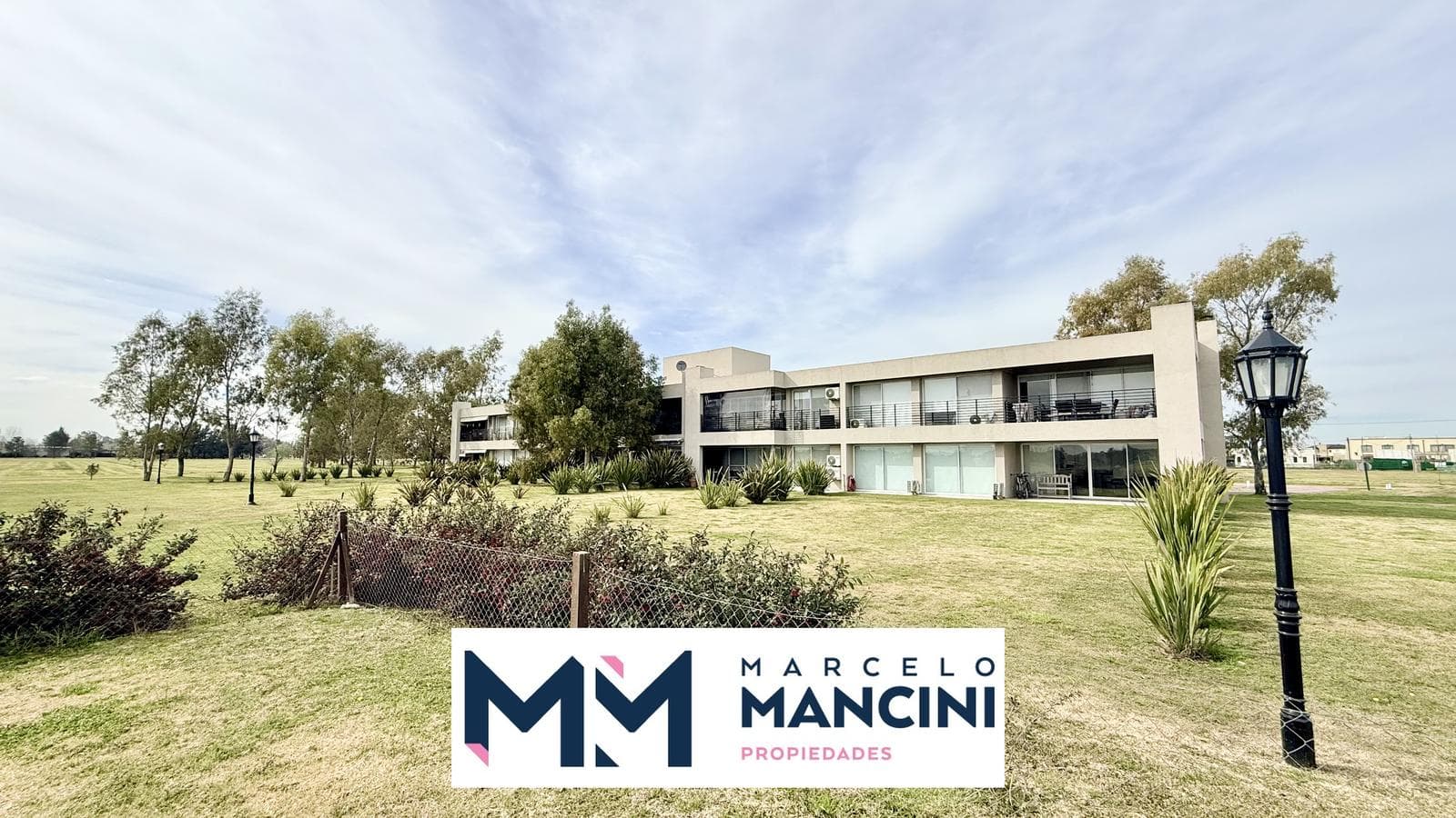 Apartment in the Fincas de San Vicente Neighborhood