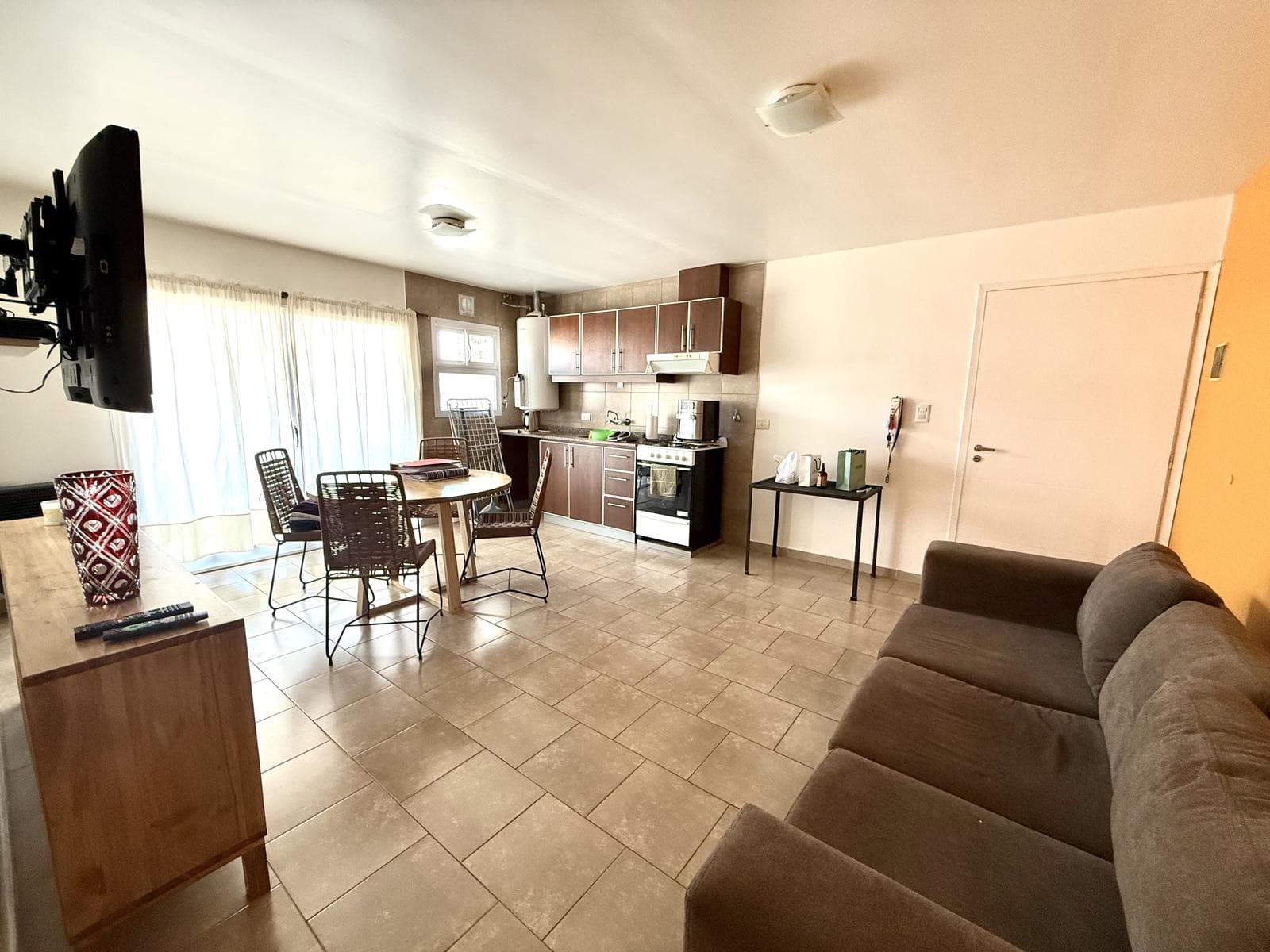 2-Bedroom Apartment for Rent on the Ground Floor