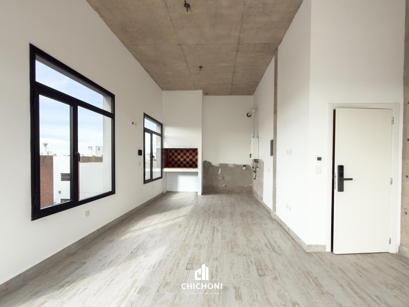 For Sale - Double-height loft with a large private terrace - Chauvin Neighborhood - Brand-new