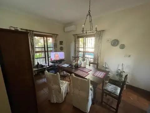 5-Room House for Sale in Villa Sarmiento