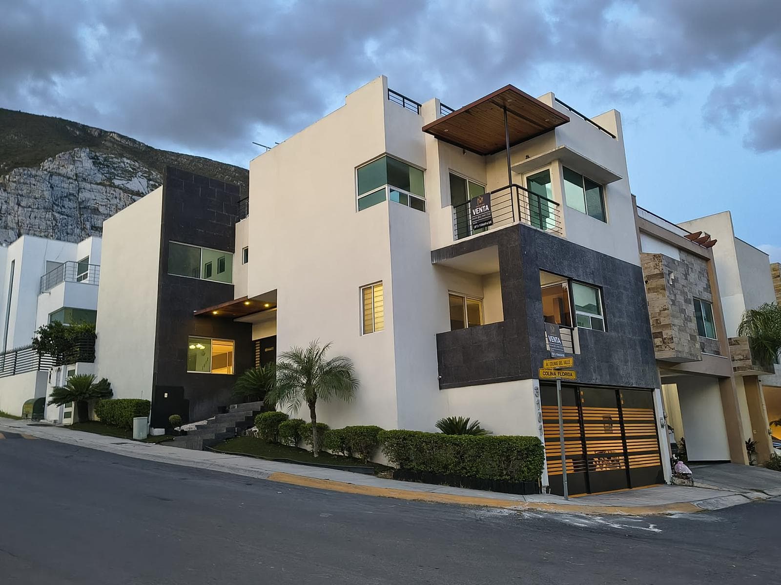 HOUSE FOR SALE IN COLINAS DEL VALLE