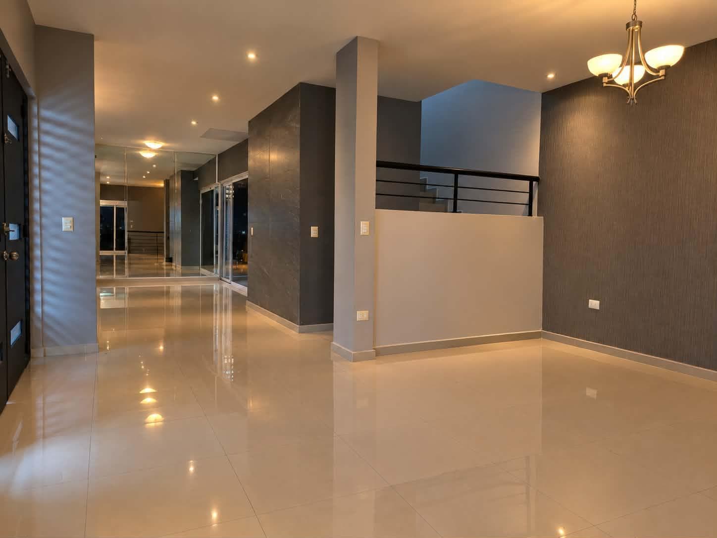 HOUSE FOR SALE IN COLINAS DEL VALLE