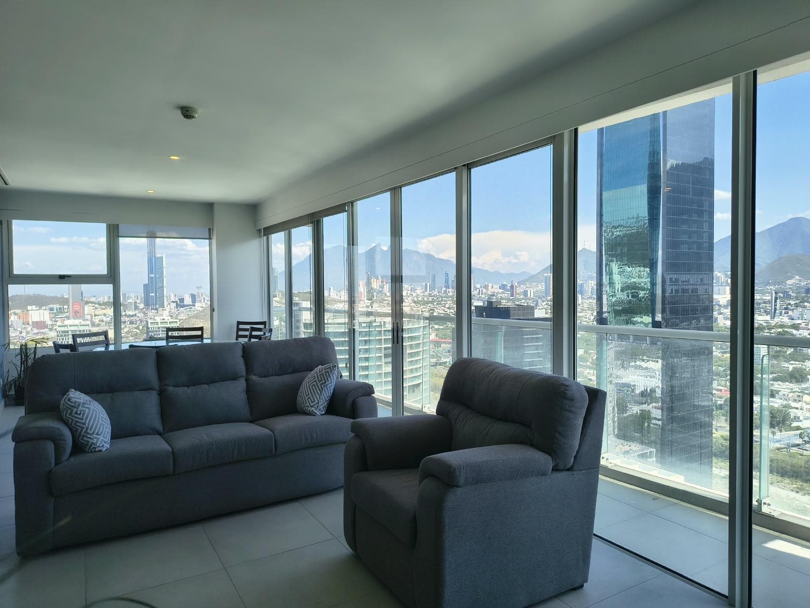 APARTMENT FOR RENT IN LAS FRIDAS - MONTERREY