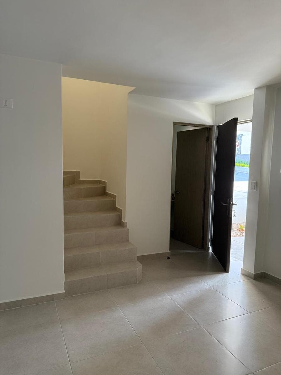 HOUSE FOR RENT IN CUMBRES CATANIA - DOMINIO CUMBRES