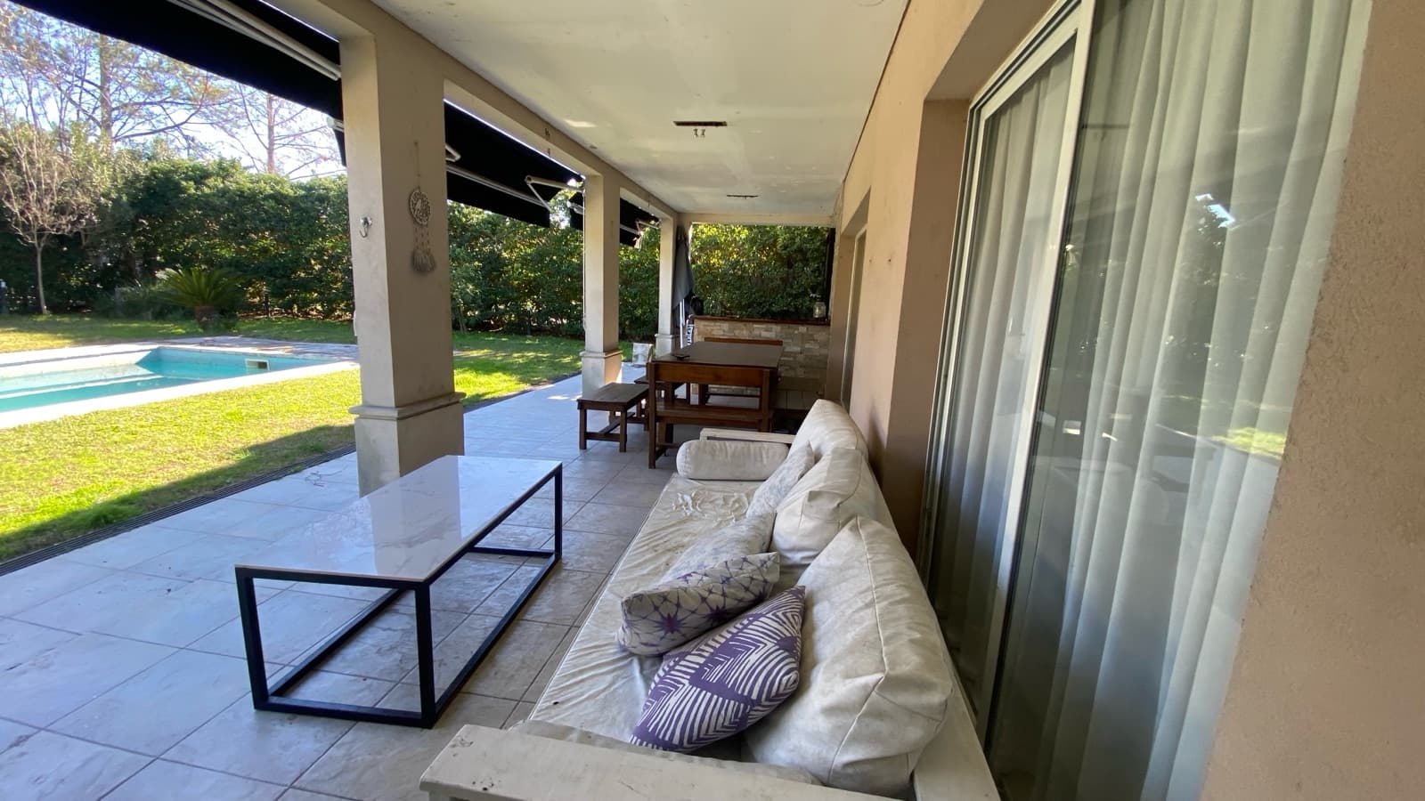 House for Sale in the Septiembre Neighborhood, Escobar