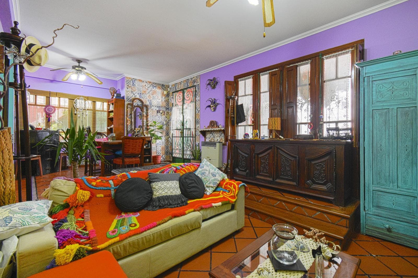 3-room house for sale with potential for expansion, garden, and garage in Moreno