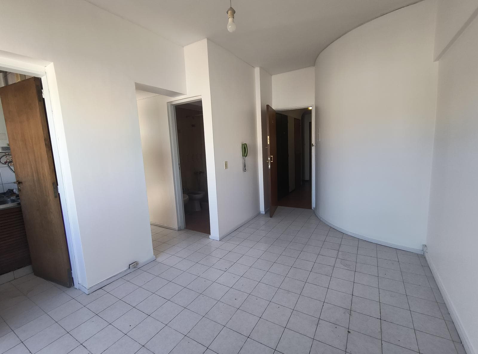 Apartment with an excellent view and a balcony for rent