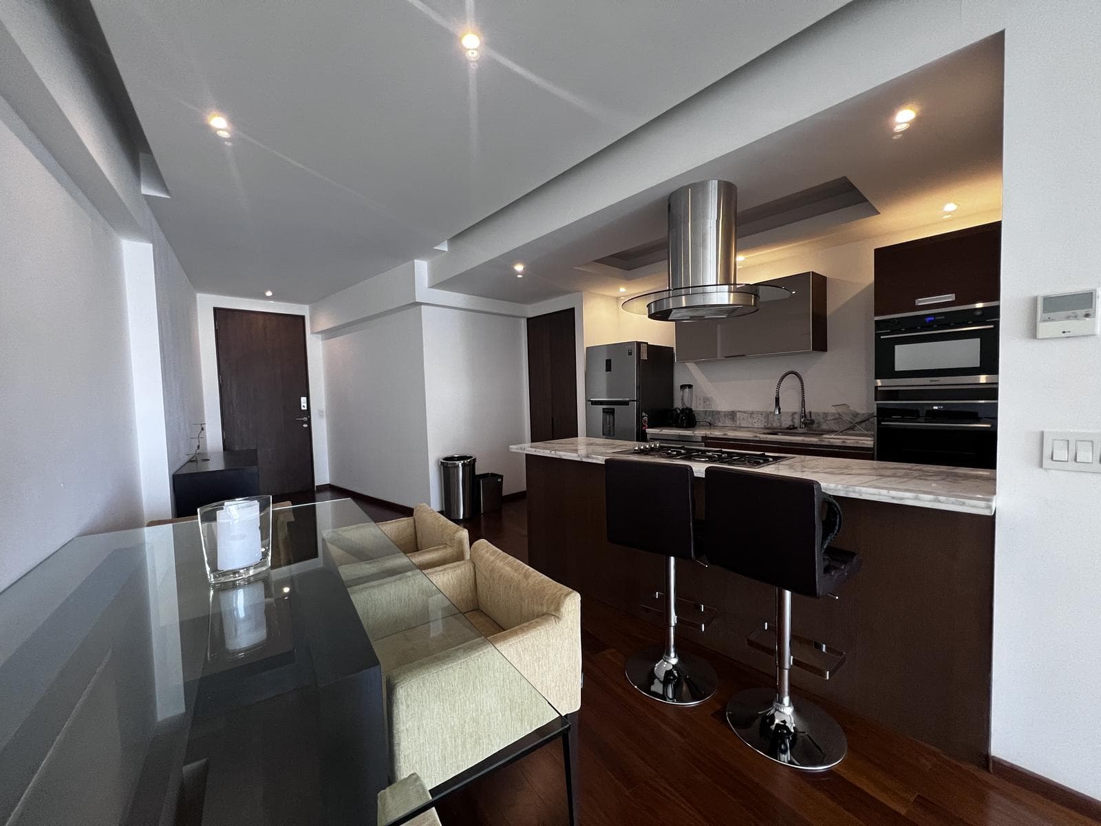 Furnished Apartment for Rent on Santa Fe Avenue