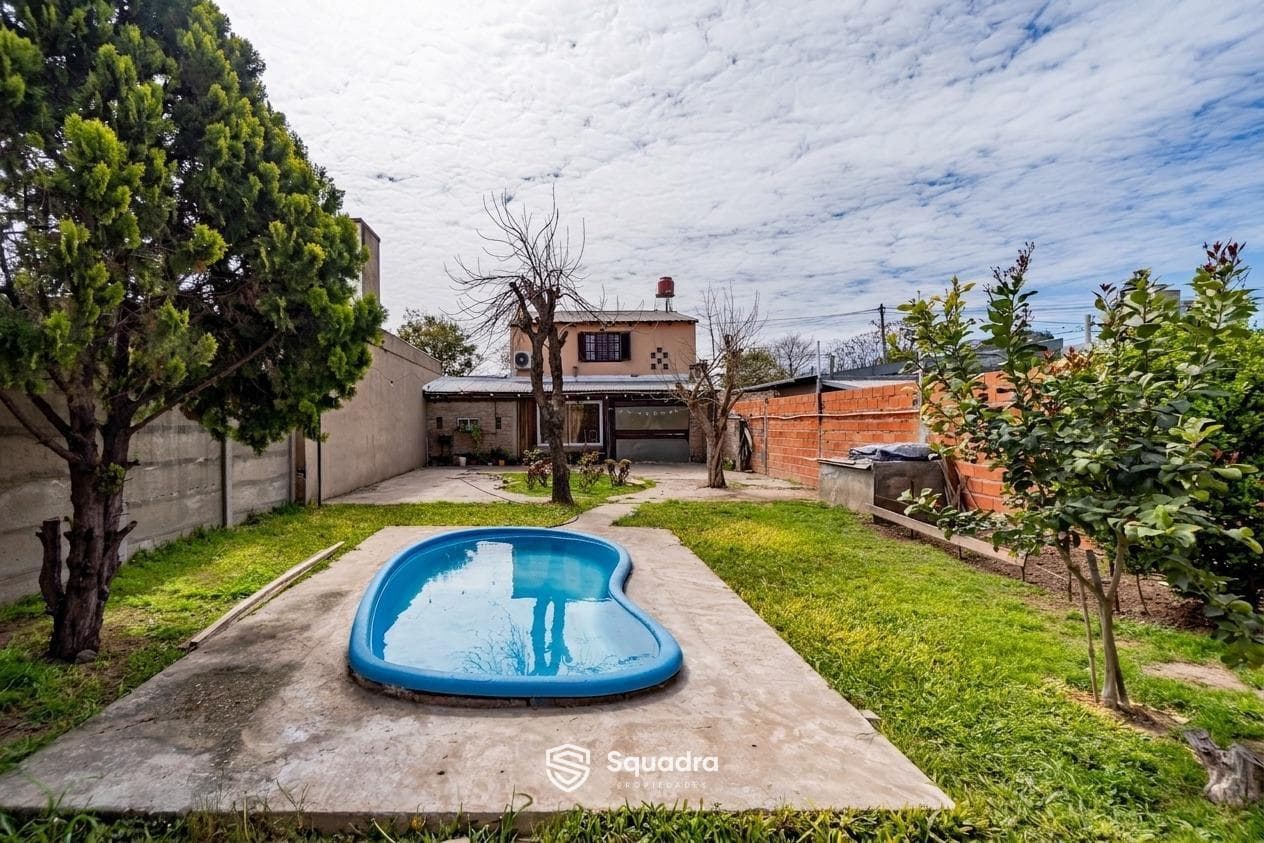 FOR SALE | TRADE - 2-bedroom house with a yard, pool, and commercial space. Pueblo Esther - QUALIFIES FOR MORTGAGE