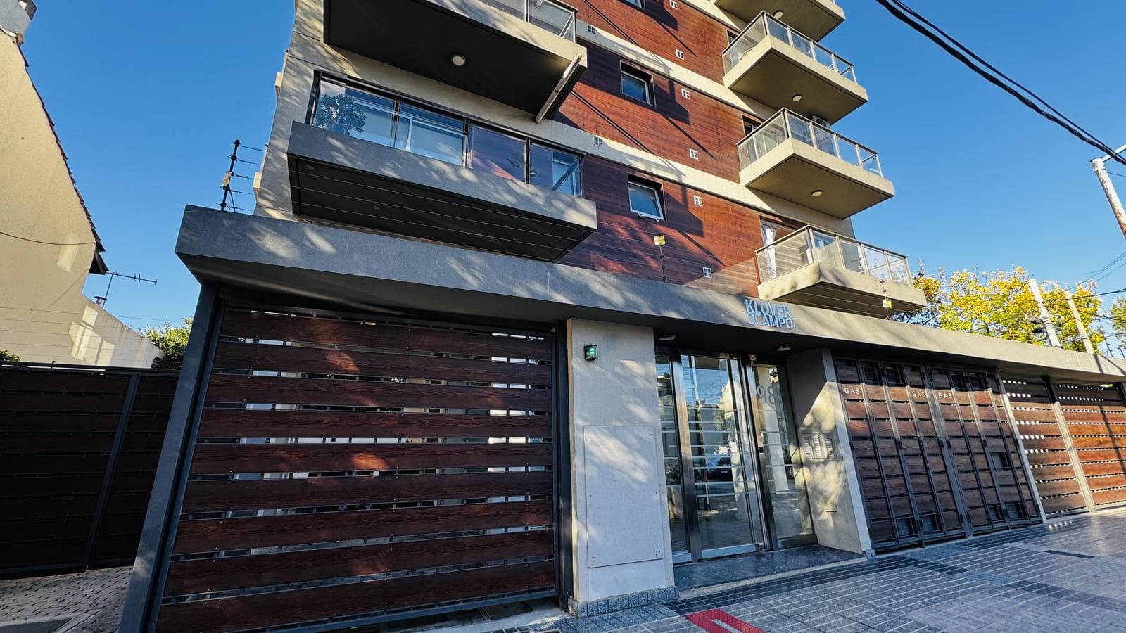 VENTA DEPARTAMENTO 2 AMBIENTES CON AMENITIES Y COCHERA EN QUILMES CENTRO