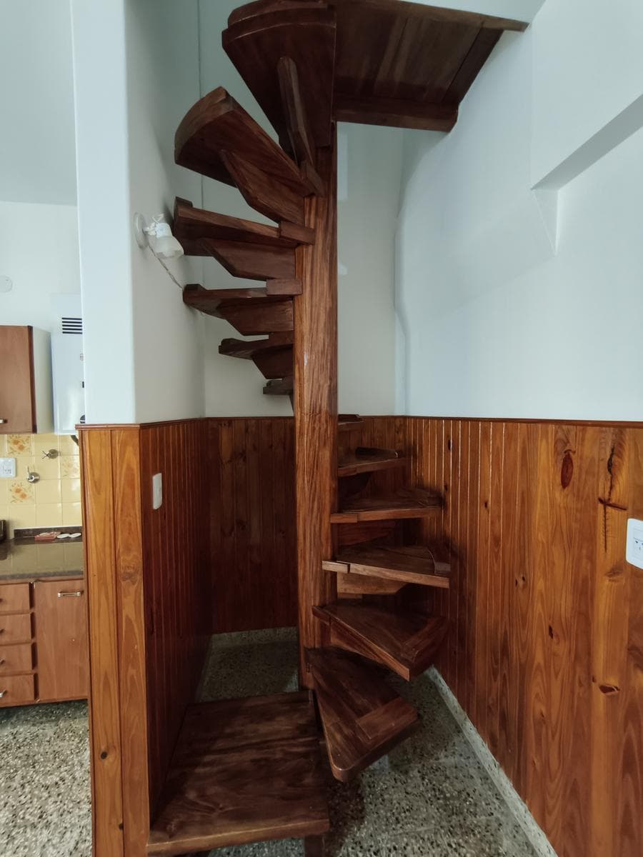 3-BEDROOM CORRIDOR-STYLE HOUSE FOR RENT, NO MAINTENANCE FEES
