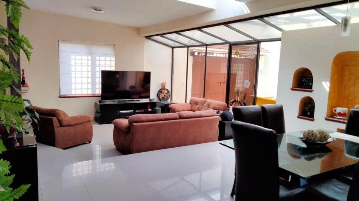HOUSE FOR SALE IN SANTA CRUZ DEL MONTE, NAUCALPAN