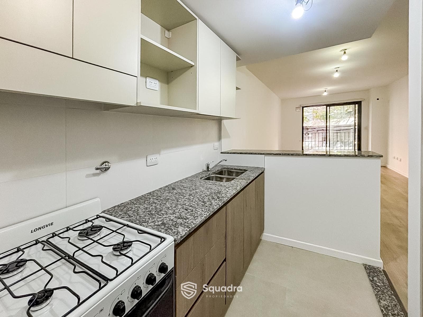 FOR SALE | TRADE - 2-bedroom apartment with two balconies and amenities - Barrio Martin, Rosario.